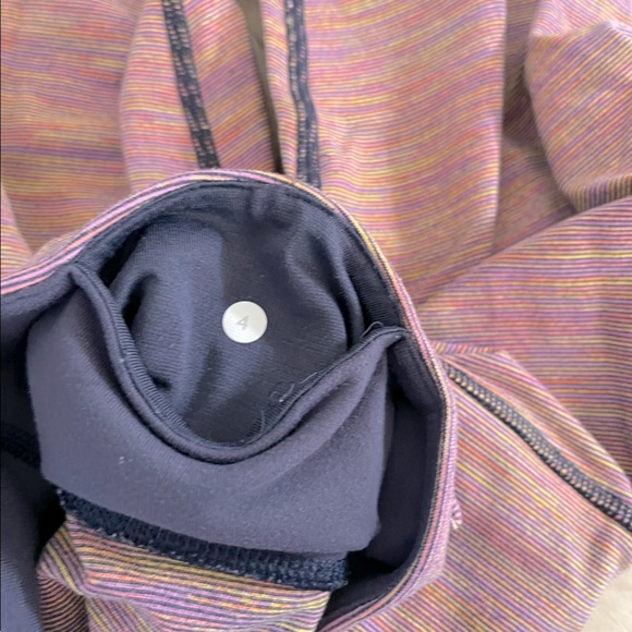 Lulu lemon multicolour capri legging - Picture 4 of 4